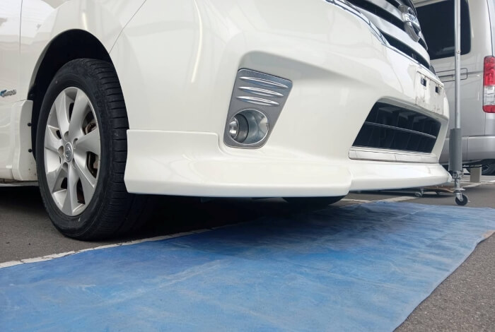 セレナフロントスポイラーキズ修理後