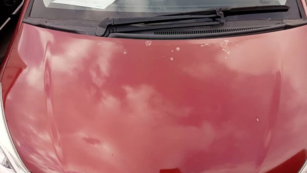 ヴィッツ ボンネットのクリア剥がれ｜長野県松本市